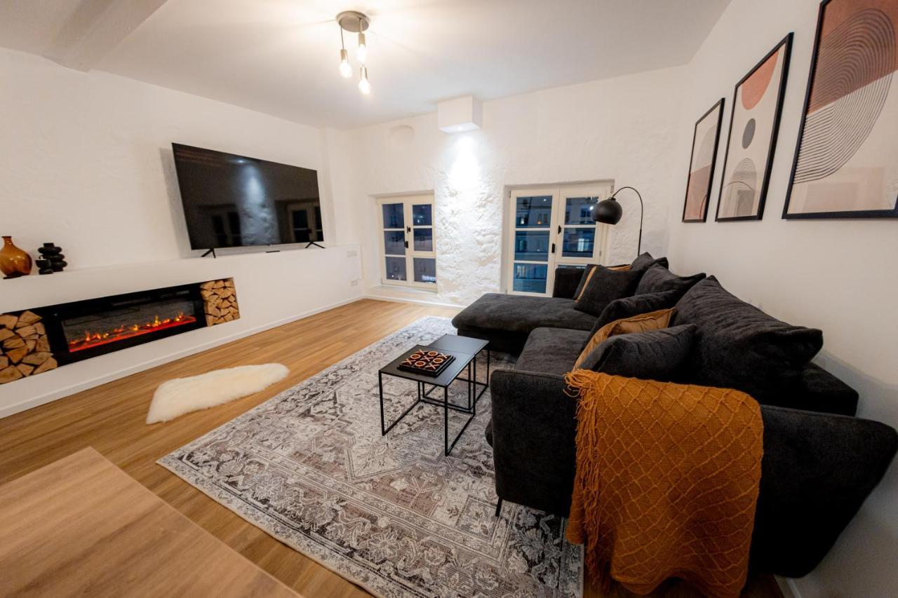 Highlight Am Stadtplatz Muehldorf - C4S Come4Stay - 2 Zimmer Wohnung I Bis Zu 5 Gaeste Bagian luar foto