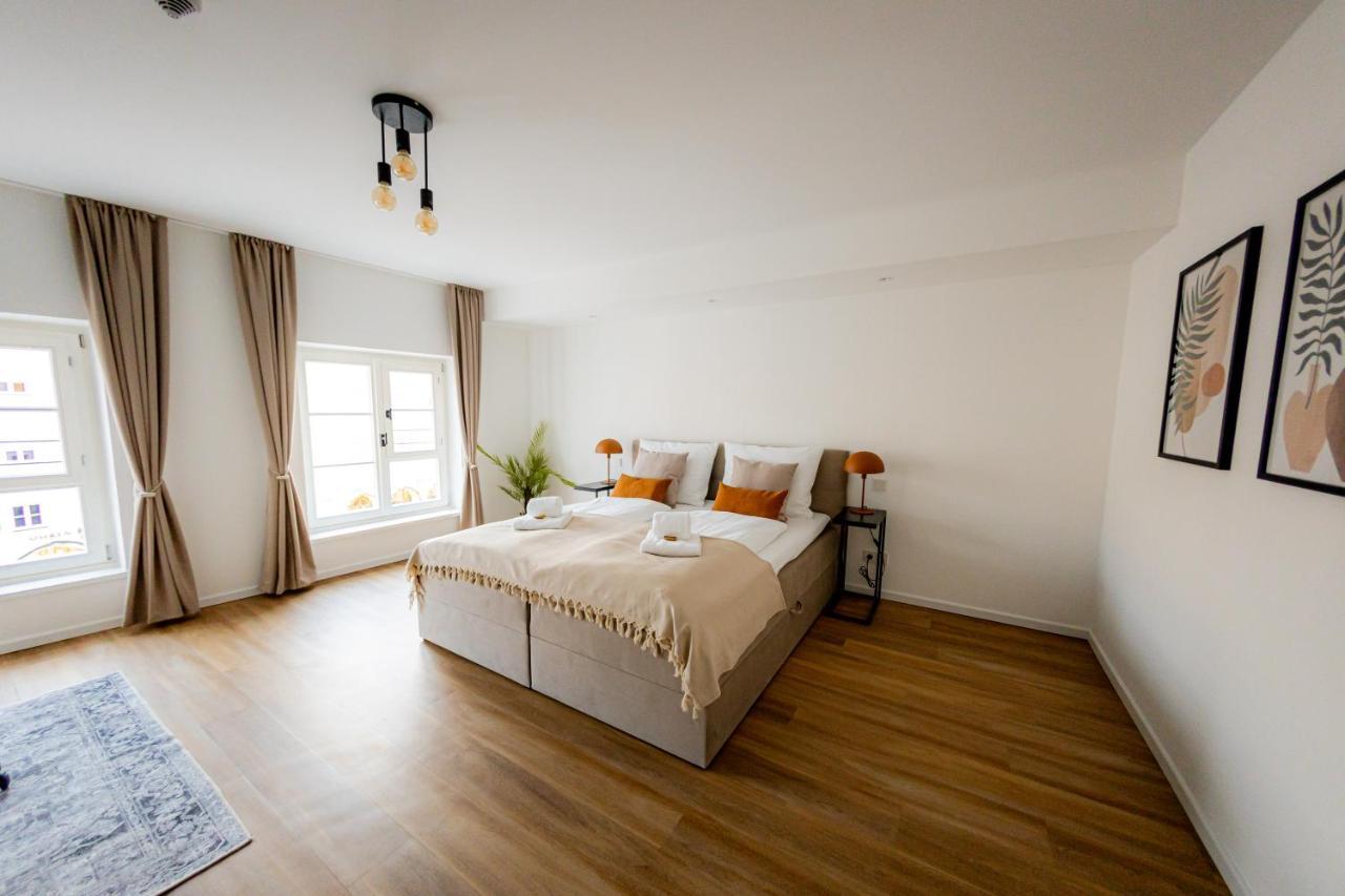 Highlight Am Stadtplatz Muehldorf - C4S Come4Stay - 2 Zimmer Wohnung I Bis Zu 5 Gaeste Bagian luar foto