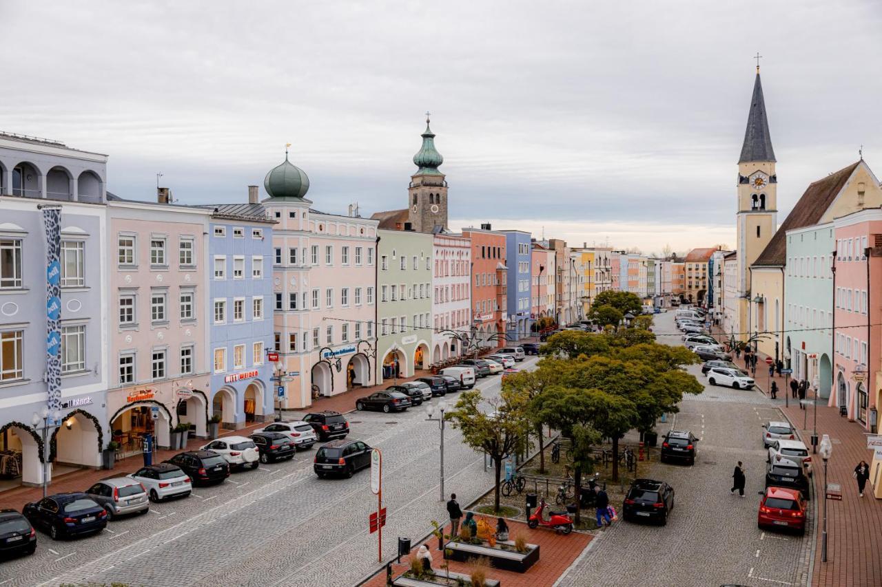 Highlight Am Stadtplatz Muehldorf - C4S Come4Stay - 2 Zimmer Wohnung I Bis Zu 5 Gaeste Bagian luar foto